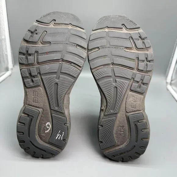 Brooks Adrenaline GTS 23 Womens 8.5 Black Gray Low Top Running Athletic Sneakers - Picture 8 of 10